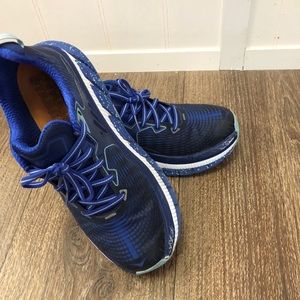 Hoka One One Gaviota - women’s 7.5